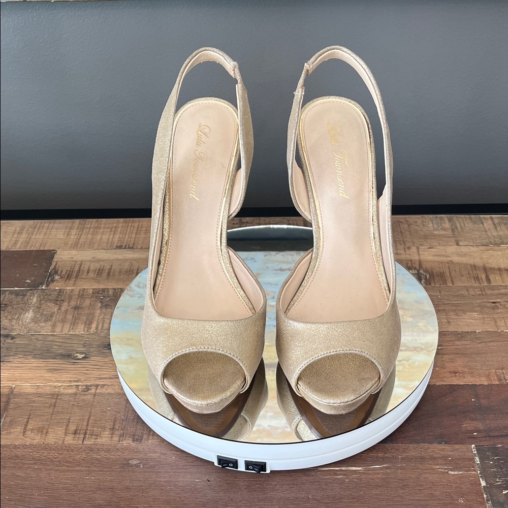 Lulu Townsend Champagne Gold Slingback Peep-Toe Heels (10)